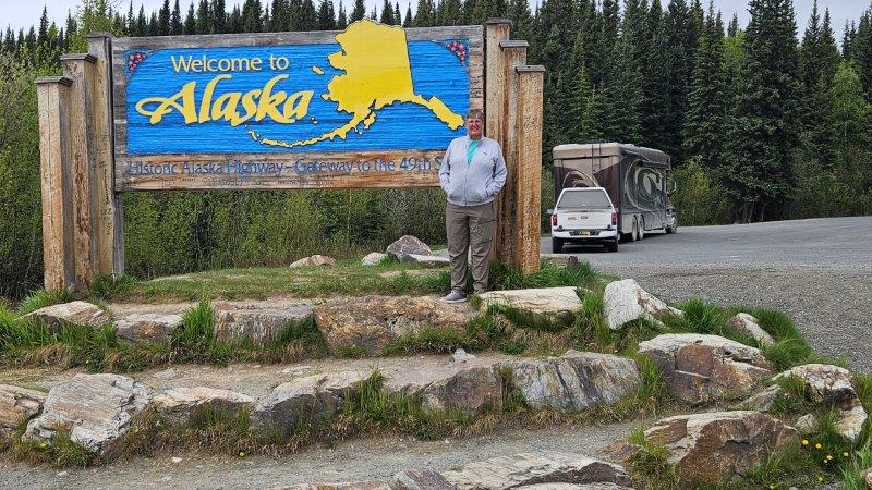 Navigating the Alaska Highway Navigating the Alaska Highway